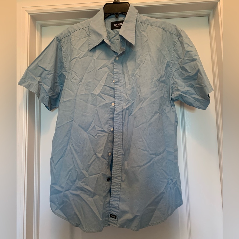 Men’s short sleeved button up shirt